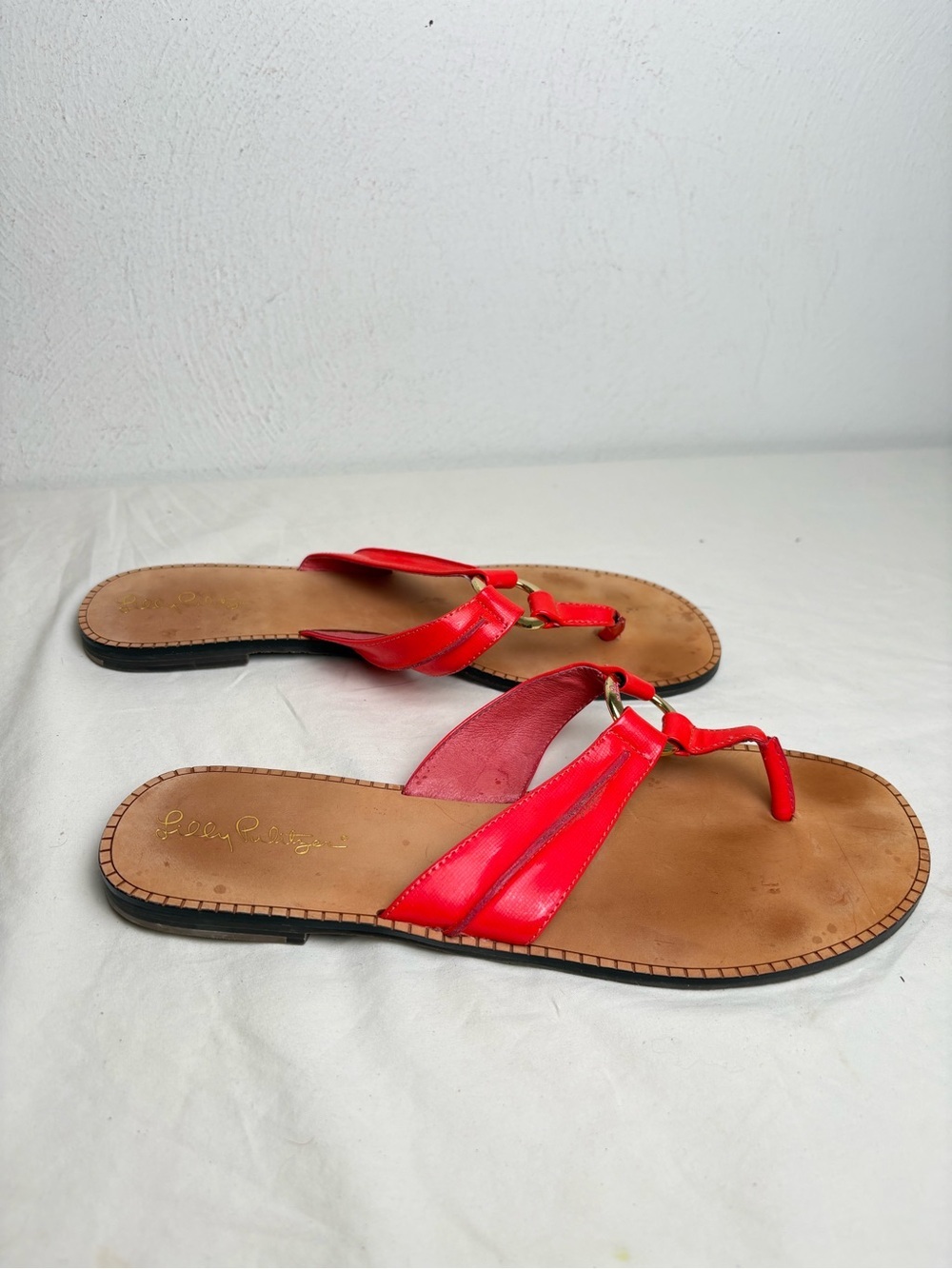 LILLY PULITZER McKim Deep Coral Patent Leather O-Ring Thong Sandals 9 - Picture 2 of 9